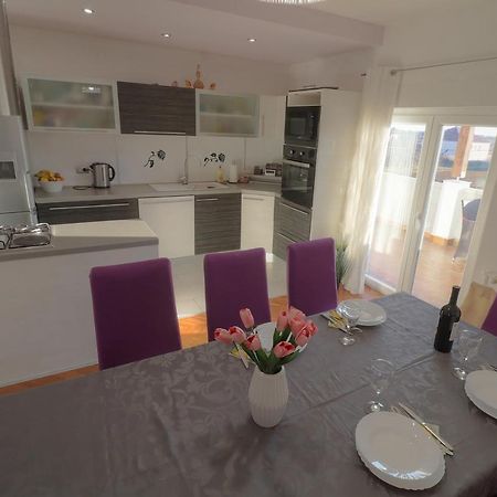 Melanie Apartment Привлака Екстериор снимка