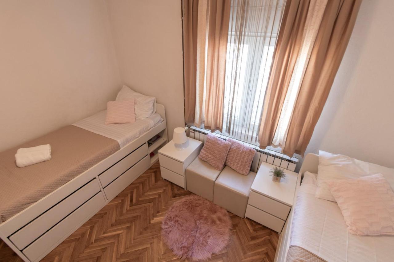 Melanie Apartment Привлака Екстериор снимка