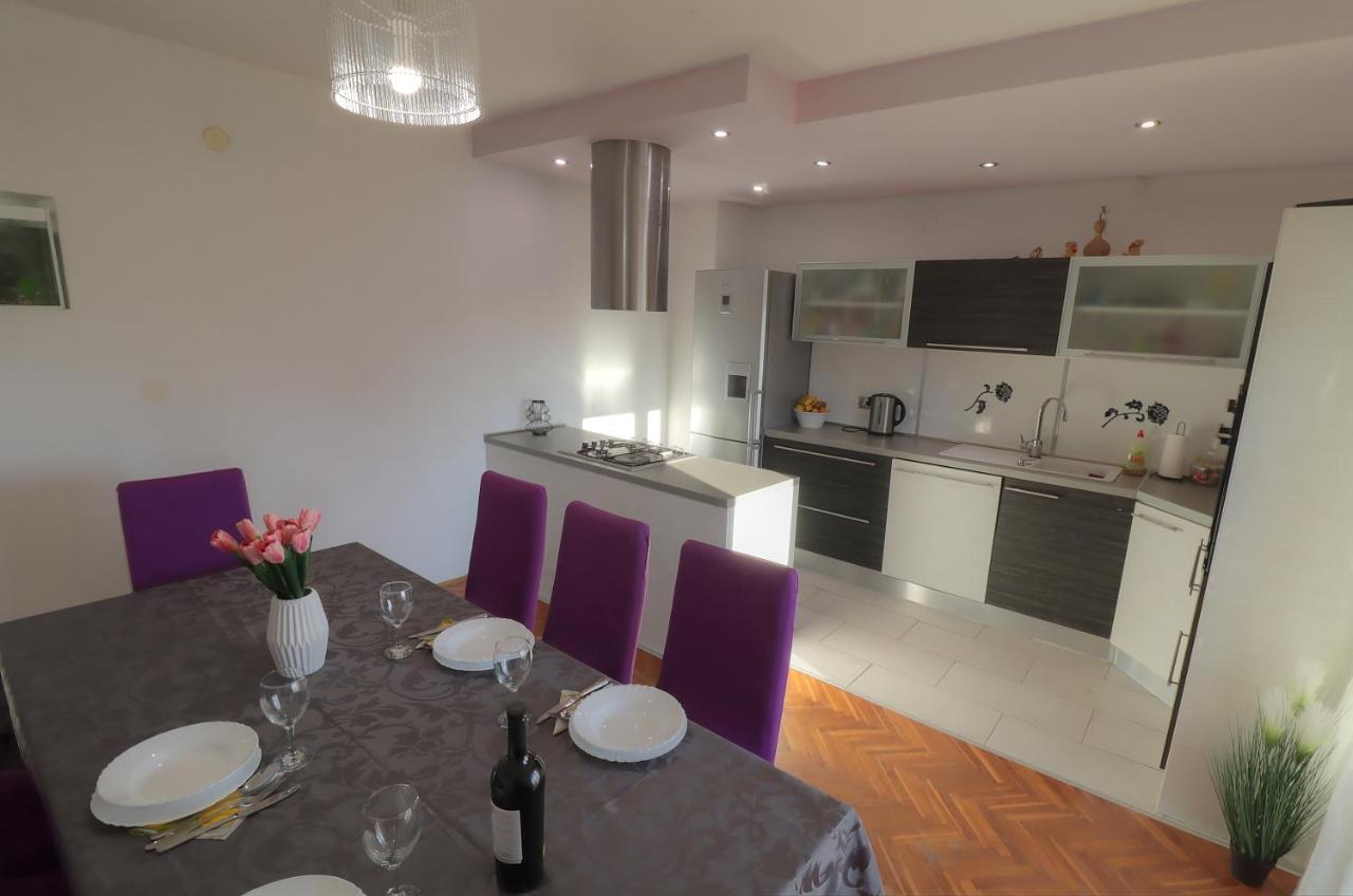 Melanie Apartment Привлака Екстериор снимка