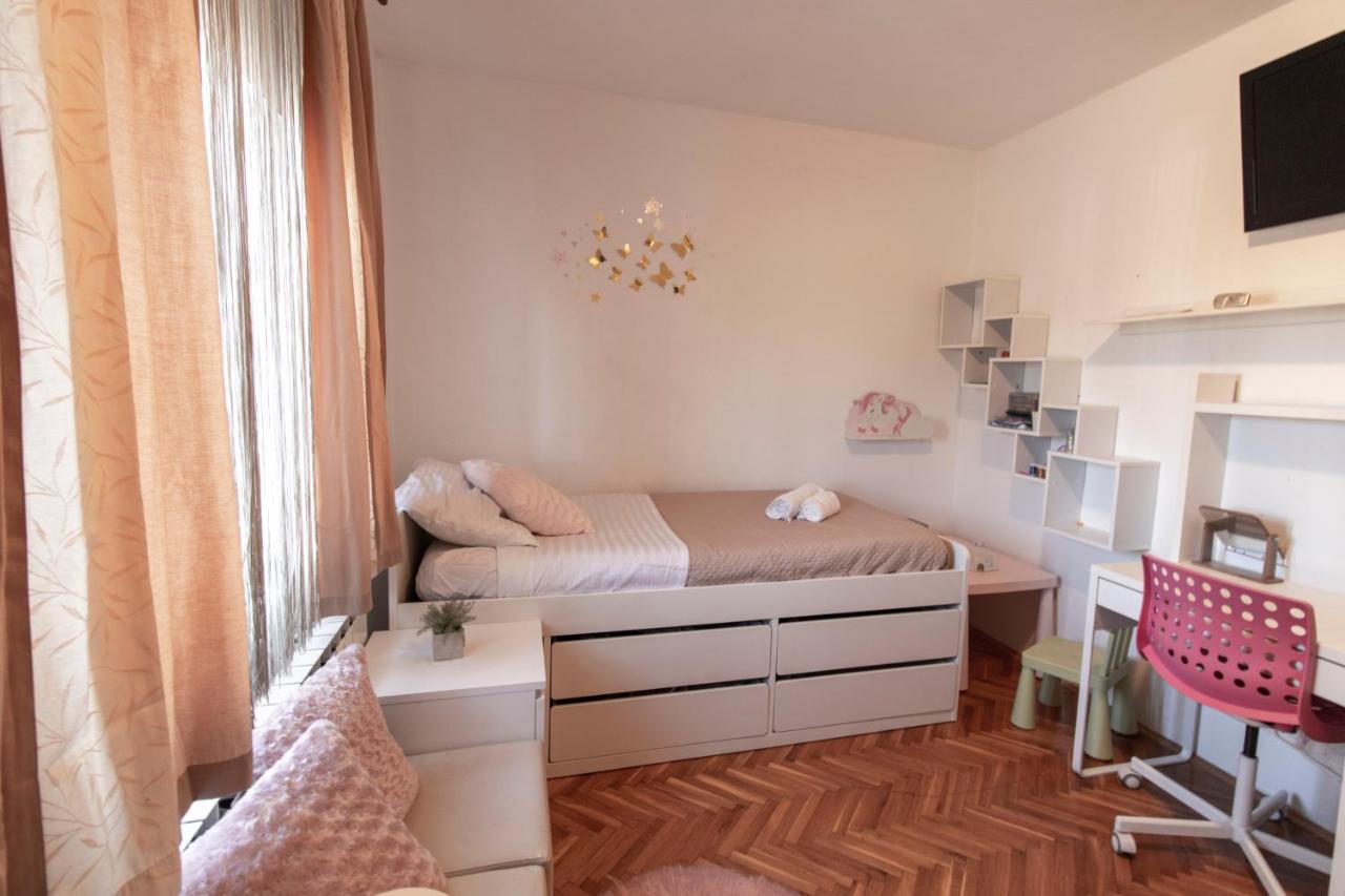 Melanie Apartment Привлака Екстериор снимка
