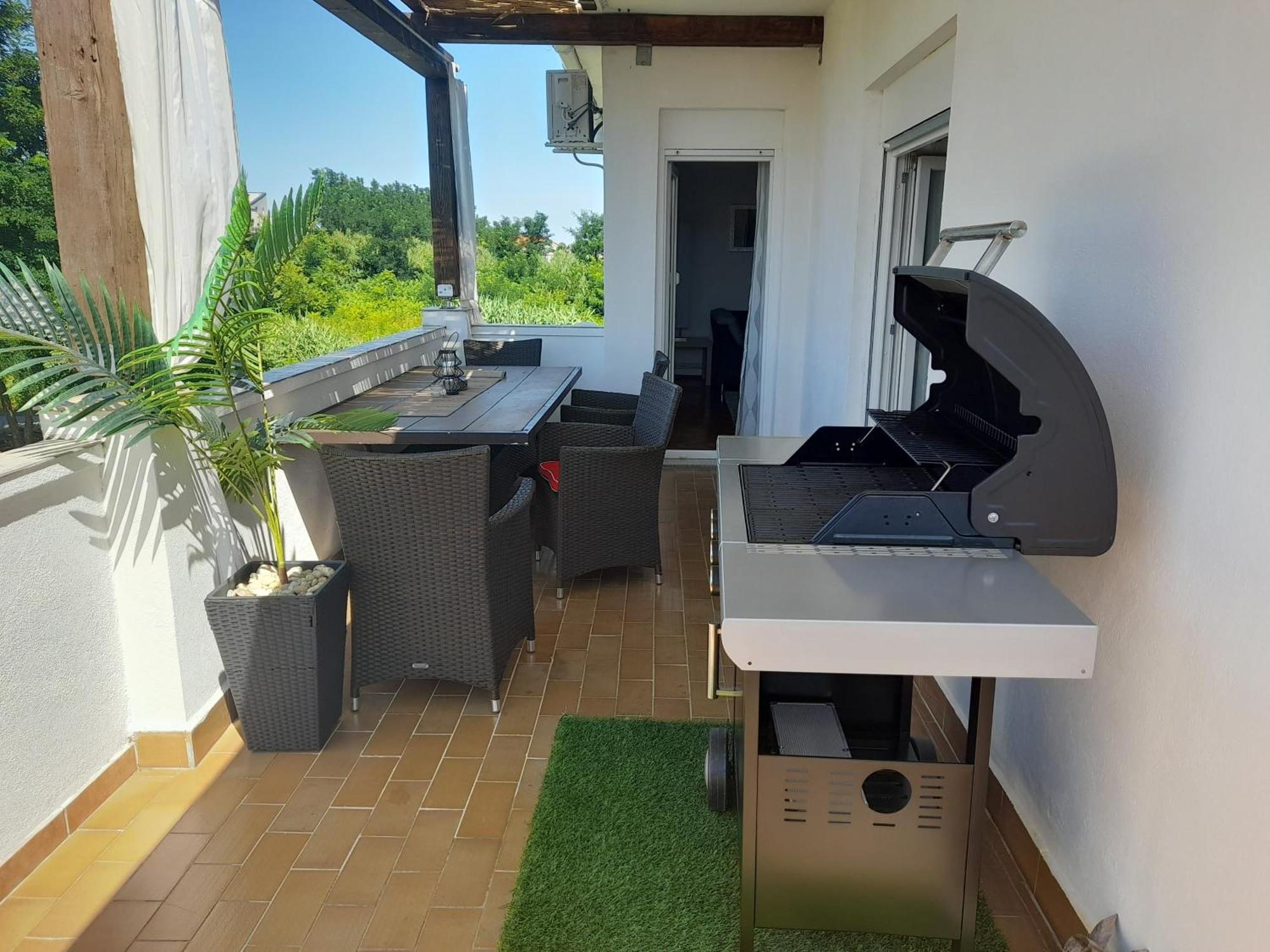 Melanie Apartment Привлака Екстериор снимка