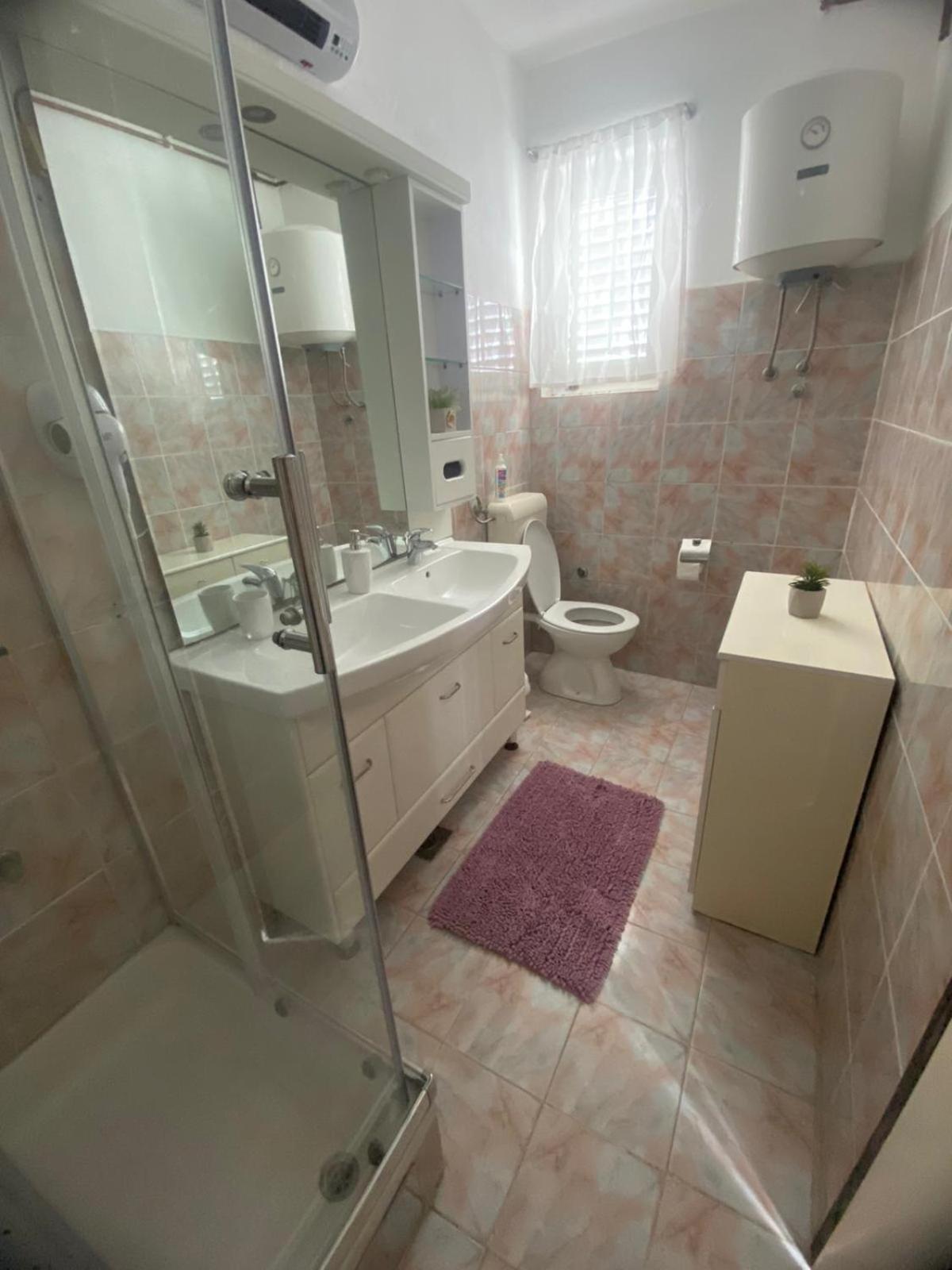 Melanie Apartment Привлака Екстериор снимка