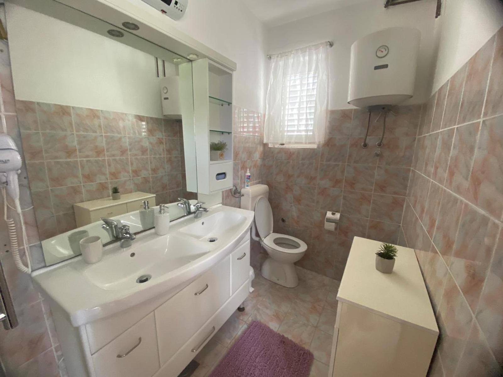 Melanie Apartment Привлака Екстериор снимка